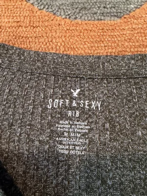 American Eagle Soft & Sexy Long Sleeve V Neck Tee Shirt Ribbed Dark Green Medium thumbnail 3