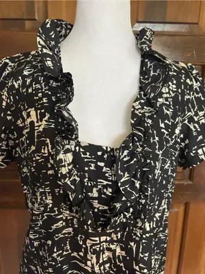 J. Crew 100% Silk‎ Abstract Print Ruffle Dress Size 8 Black White Shift thumbnail 3