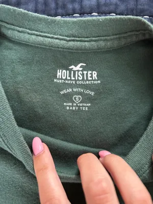 Hollister Baby Tee thumbnail 2