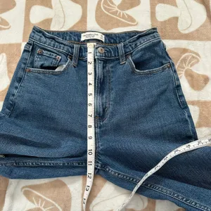 Abercrombie Ankle Straight‎ Ultra High Rise Distressed Jeans 4/27 Curve thumbnail 8