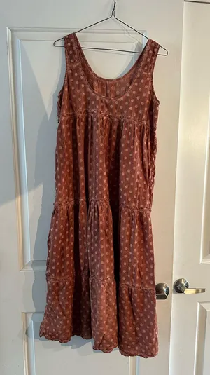 Boutique dress thumbnail 2