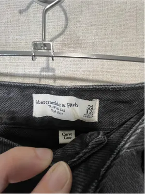 Abercrombie And Fitch Curve Love Black Wide Leg High Rise Denim Jeans thumbnail 4