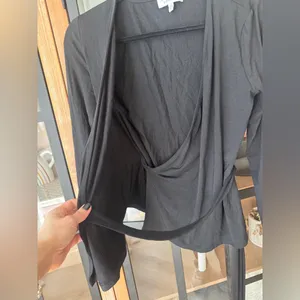 & other stories modal yoga top ballerina modal wrap cropped tie waist vneck thumbnail 4