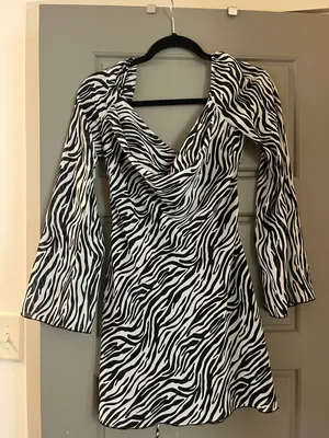Zebra Dress Size M thumbnail 1
