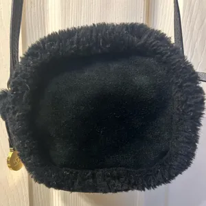UGG Baily Bow mini Crossbody Bag Black thumbnail 2