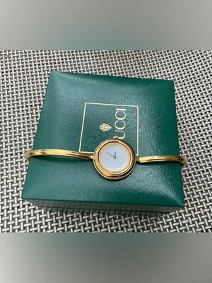 Beautiful GUCCI bangle watch w/ set of colorful bezels ❤️💛🤍💚💙🖤 thumbnail 12