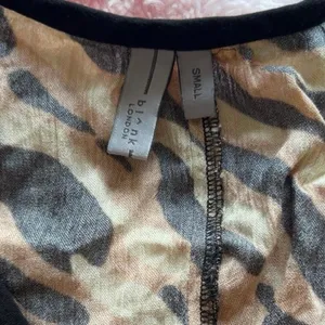 Anthropologie Blank London Tiger Animal Print Boho Indie Sleaze Top Size S thumbnail 7