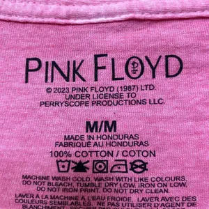 Pink Floyd Pink Rock Tshirt Size Medium thumbnail 4