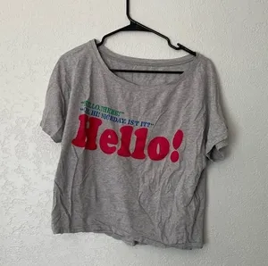 Off the shoulder gray tee Size M thumbnail 1