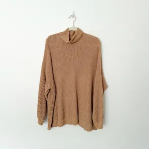 [American Eagle] Tan Oversized Boxy Turtleneck Ribbed Knit Sweater Sz Large L/XL thumbnail 2