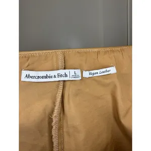 Abercrombie Fitch Women L Light Brown Skirt Short Vegan Leather Casual Cocktail thumbnail 4