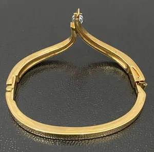 SWAROVSKI Vintage Signed Gold-tone Hinged V Bangle With Teardrop Crystal Charm thumbnail 7