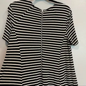 Abercrombie & Fitch Black & White Striped Dress Size M‎ Loose Fit Back Zip thumbnail 6