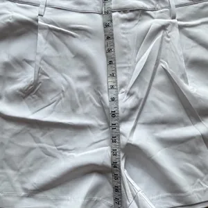 High-Rise White Trouser‎ Shorts - 20W thumbnail 5