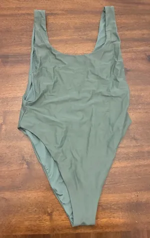 Aerie One Piece Swimsuit Women’s Medium Green Scoop Bathing Suit thumbnail 1