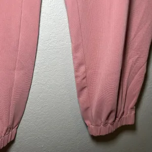 Halara High Waisted Cargo Joggers Pink Waffle Knit Elastic Waist Pants XL NEW thumbnail 4