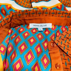 Rose + Olive Women Orange and Blue Button Down Blouse Top Sz-Medium thumbnail 4