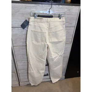 Universal Threads Women Vintage Straight Jeans Off-White Distressed Knee 6/28R thumbnail 5