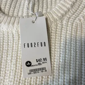 Fun 2 Fun Cream Sleeveless Sweater White Size M thumbnail 3