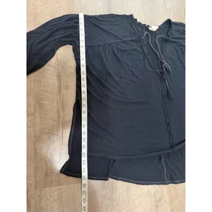 Free People We The Free Black Tassel Tie V-Neck Linen Blend‎ Top Size M thumbnail 10