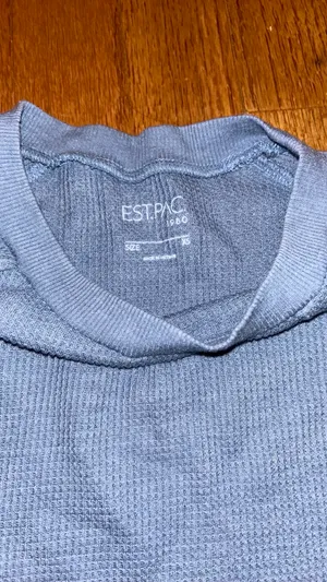 Pac Sun Crop Long Sleeve Top thumbnail 2