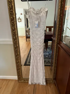Majorelle White Lace Gown Xxs thumbnail 8