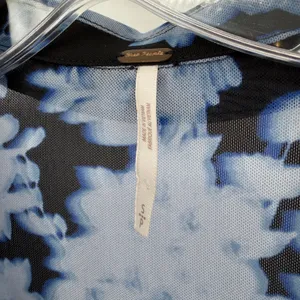 Free People Lucky Shirtee Top Womens S Blue Floral Sheer Ruched Boho Y2K Indie thumbnail 4