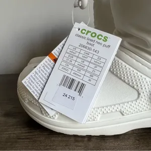 Crocs NEW Unisex Classic Lined Neo Puff White Boot Size 7 or 5 #367 thumbnail 5
