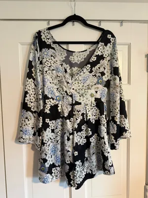 Floral Romper Forever 21 thumbnail 2
