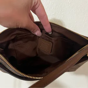 Coach F58316 Signature East/West Crossbody bag 7” x 10.5” thumbnail 5
