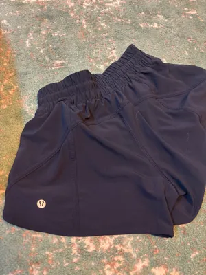 Lululemon Shorts thumbnail 2