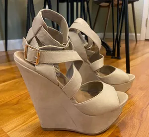 Steve Madden Wedges thumbnail 1