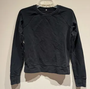 Lululemon All yours Crew in Black size 4 thumbnail 4