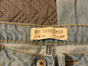 By Together Distressed jeans thumbnail 6