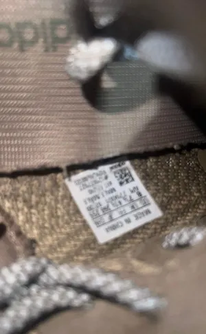 Yeezy 350 Sand Taupes thumbnail 7