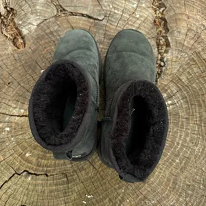 UGG “Classic Mini II” Sheepskin Suede/Shearling Ankle Boots women size 10 thumbnail 5
