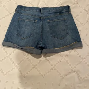 Old Navy Boyfriend Jean shorts 4 thumbnail 2
