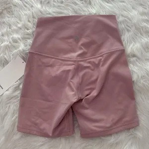 Lululemon Align High Rise Shorts 6" Pink Haze Size 4 thumbnail 5