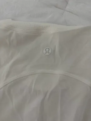 Lululemon Top thumbnail 3