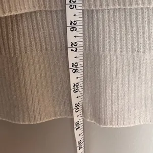 Athleta Ribbed V-Neck Sweater Cream Oatmeal High Low‎ Side Slit Size Small thumbnail 10
