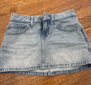 Hollister Jeans thumbnail 1