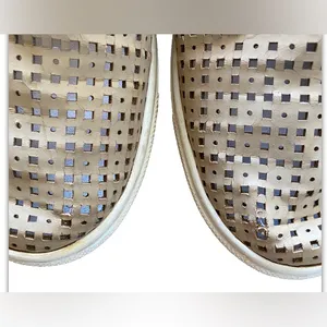 Steve Madden Tan Perforated Slip On Women’s Loafers Size 8 thumbnail 2