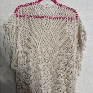 Cream Crochet fringe Kimono Cardigan size small thumbnail 6