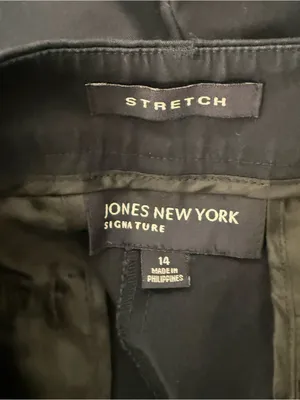 Jones New York Navy Blue Bermuda Chino Shorts 10" Inseam Size 14 thumbnail 4
