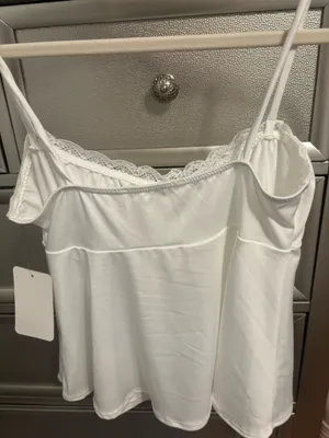 flowy tank top White thumbnail 2