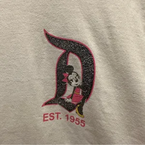 Disneyland Resort Minnie Mouse size M Polka Dot Spirit Jersey thumbnail 3