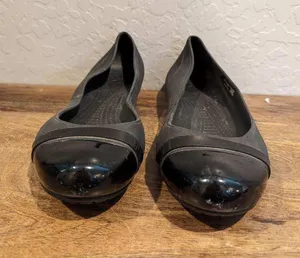 CROCS Patent Cap Toe Slip-On Flats Ballet Shoes black‎ Size 9 Women’s thumbnail 1