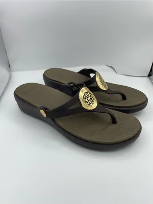 Crocs Sanrah brown gold medallion wedge sandals flip flop slide women's Size 7 thumbnail 11