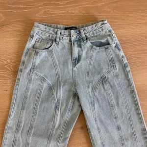 White Fox Jeans MId Rise Straight Leg Did You Miss Me Size XS Light Wash Blue thumbnail 2