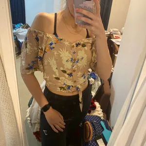 Aeropostale Floral Top thumbnail 3